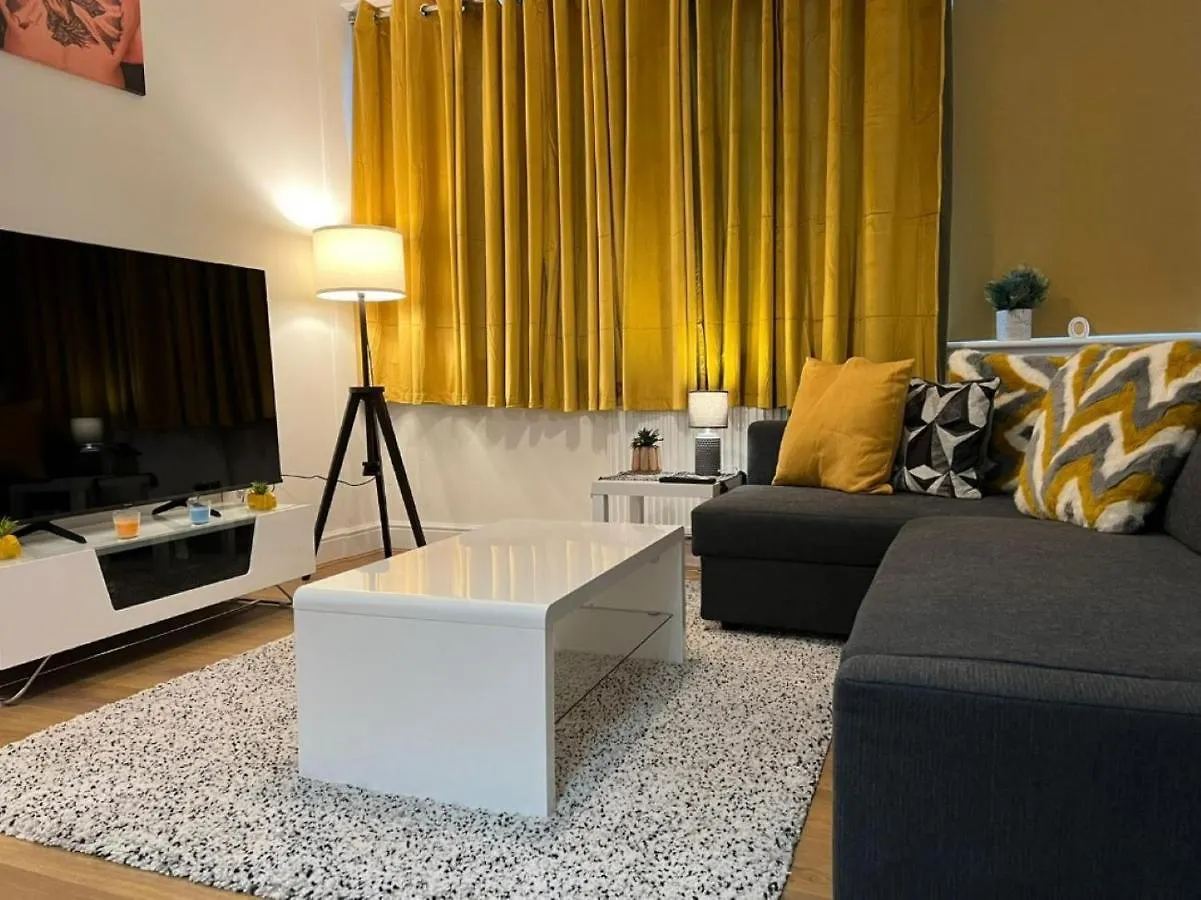 Modern And Stylish 1Bed Flat Apartment Barking