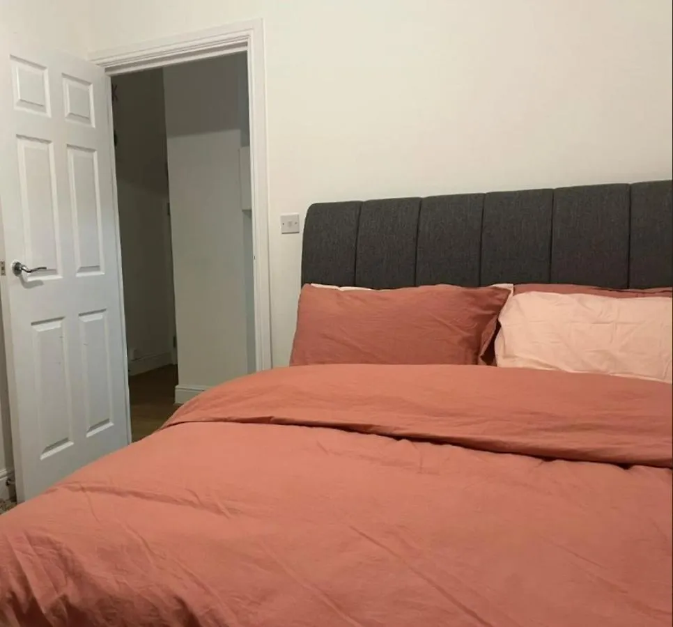Modern And Stylish 1Bed Flat Apartment Barking  Barking (Greater London)